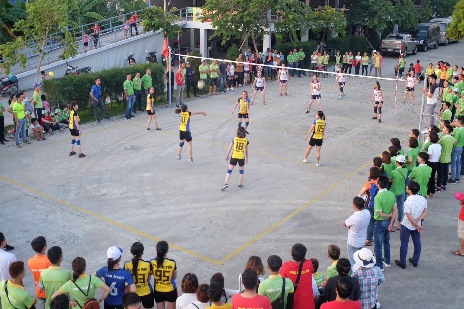 Nhà máy Pro Sports Hồng Thuận tổ chức các chương trình vui chơi ý nghĩa cho công nhân. Ảnh: Nhân vật cung cấp