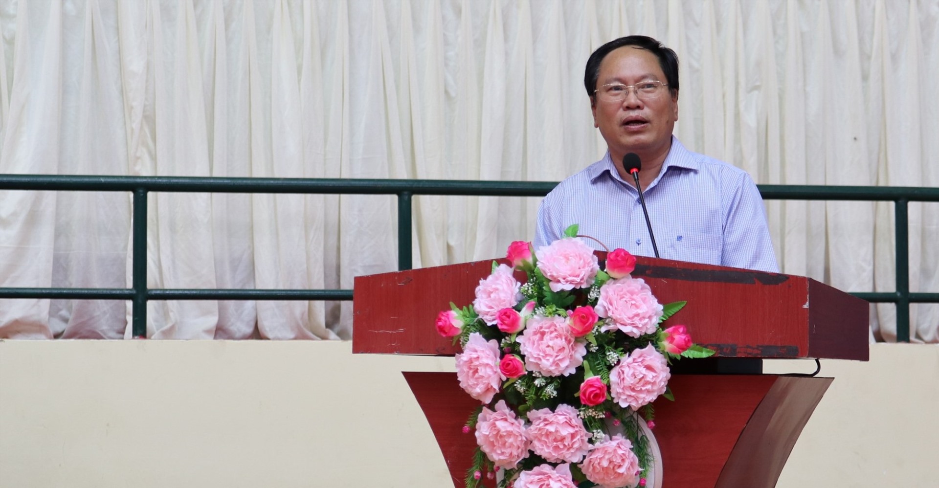Ông Trần Quốc Hà, Giám đốc Ngân hàng Nhà nước Chi nhánh TP Cần Thơ phát biểu khai mạc Hội thao. Ảnh: LĐLĐ TP Cần Thơ