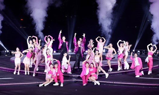 Sân khấu của đêm chung kết Lễ hội pháo hoa quốc tế Đà Nẵng - DIFF 2023 sẽ diễn ra với sự góp mặt của nhiều ca sĩ nổi tiếng. Ảnh: Ban tổ chức
