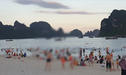 Đứng trông con tắm biển ở Quảng Ninh, người đàn ông đột quỵ dẫn đến tử vong. Ảnh minh họa: Nguyễn Hùng
