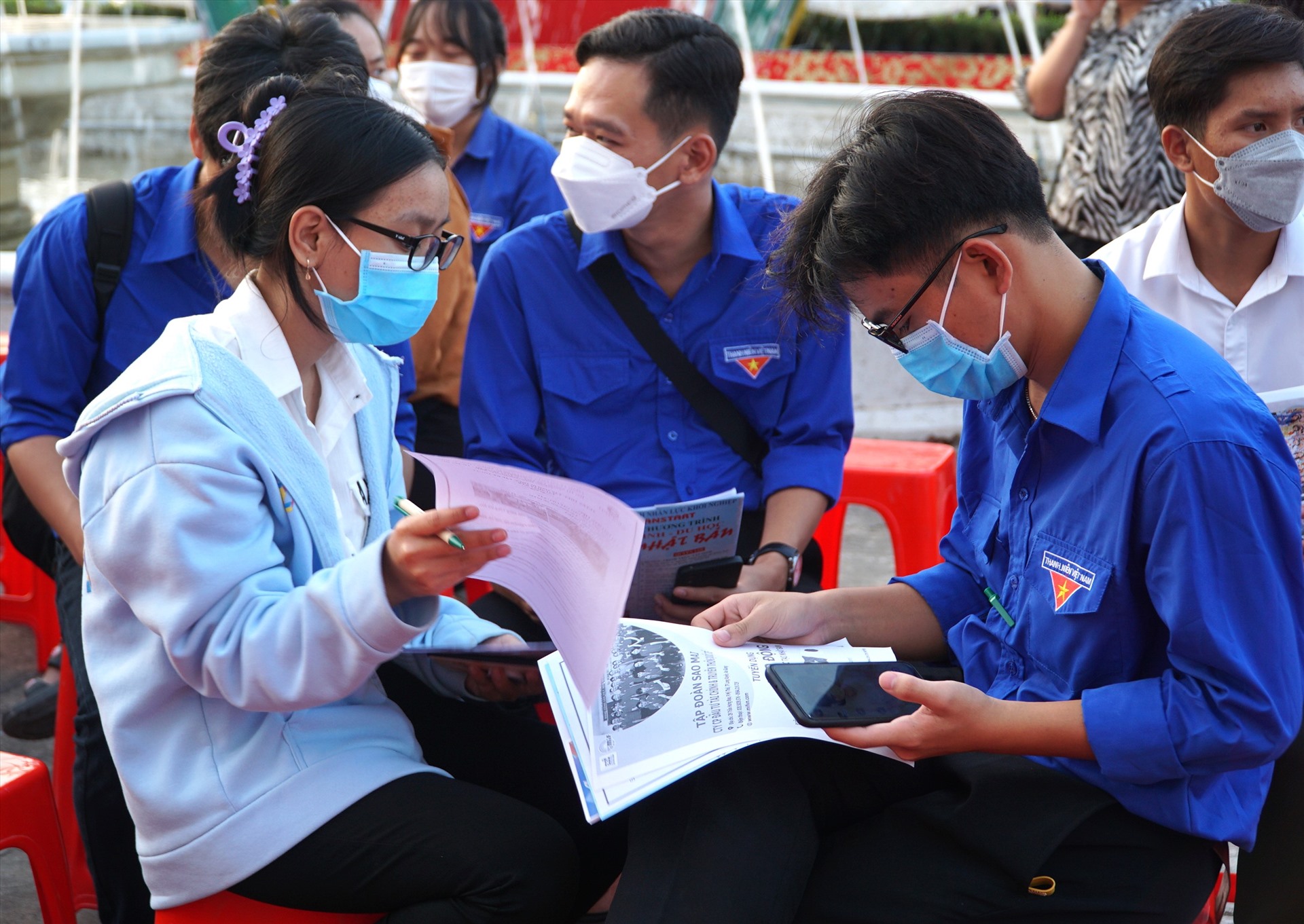 Sinh viên trong ngày hội tư vấn việc làm, xuất khẩu lao động tại tỉnh Bạc Liêu. Ảnh: Nhật Hồ