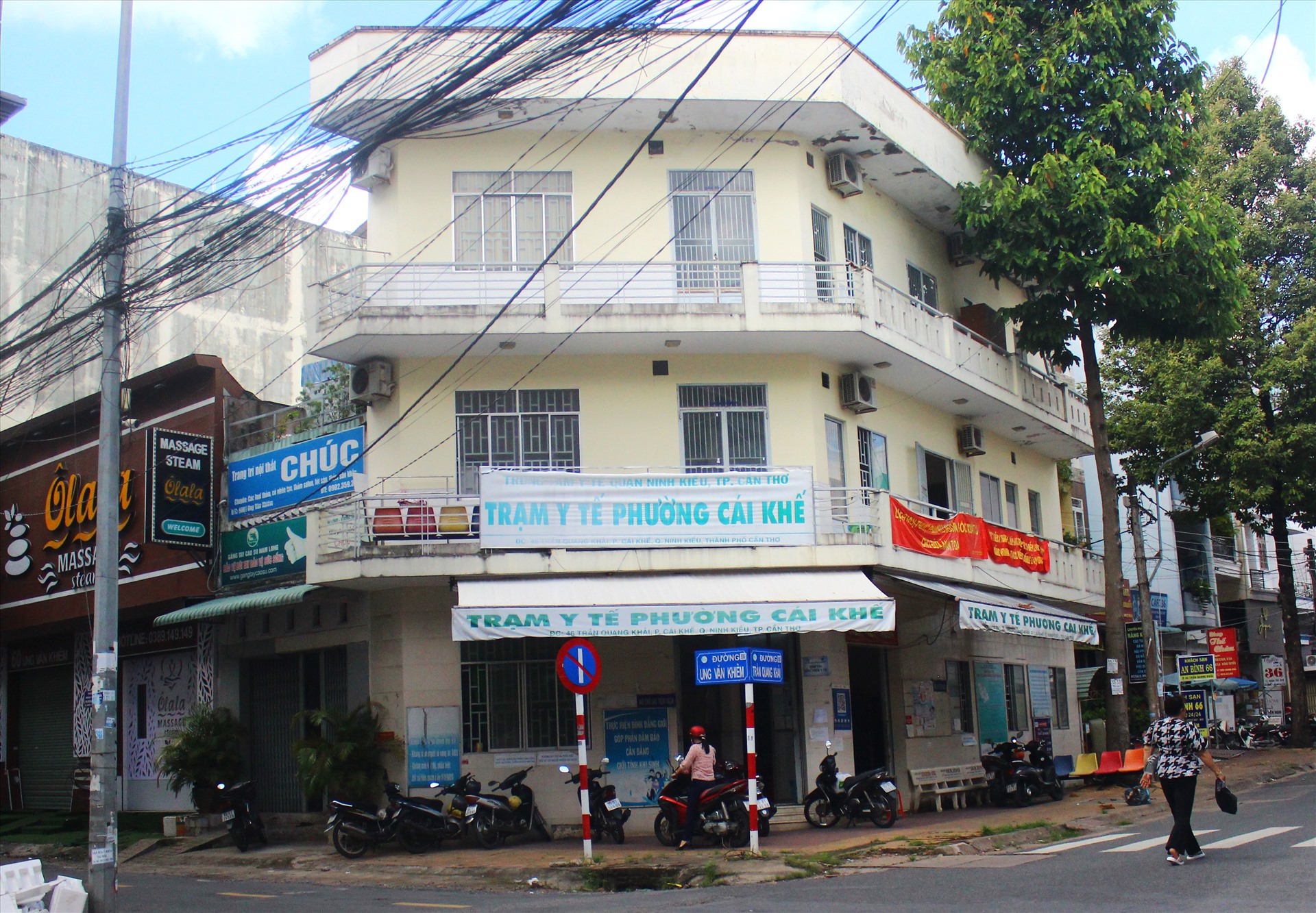 Trạm y tế phường Cái Khế, quận Ninh Kiều, TP Cần Thơ rơi vào cảnh “vắng bóng“. Ảnh: Bích Ngọc