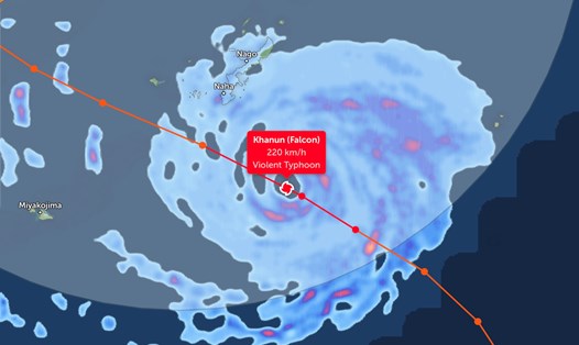 Cơn bão mới Khanun đang tiến gần Nhật Bản. Ảnh: Zoom Earth
