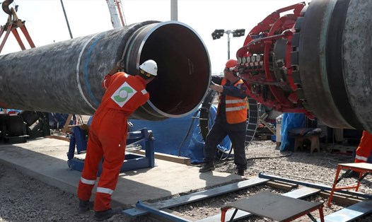 Lắp đặt đường ống dẫn khí Nord Stream 2 ở Kingisepp, Leningrad, Nga, ngày 5.6.2019. Ảnh: Reuters