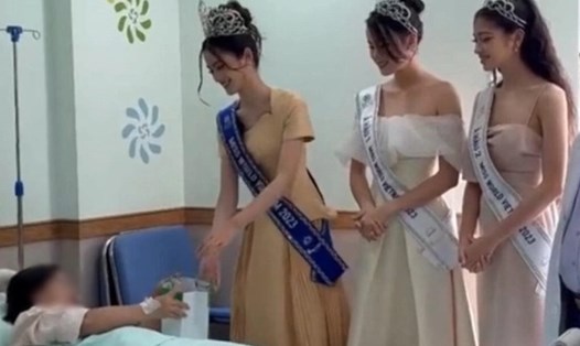 Hình ảnh hoa hậu Ý Nhi và 2 Á hậu đi làm từ thiện sau đăng quang. Ảnh: CHM.
