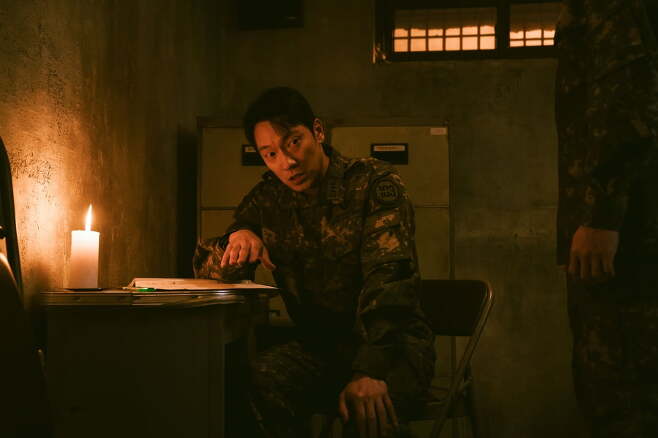 Son Seok Gu có nhiều đất diễn trong mùa 2. Ảnh: Netflix