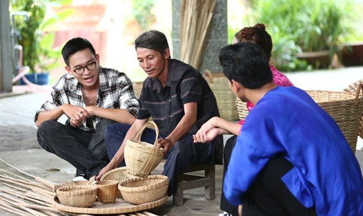 “Bách nghệ kỳ thú” là chương trình về các làng nghề truyền thống Việt Nam. Ảnh: Bee

