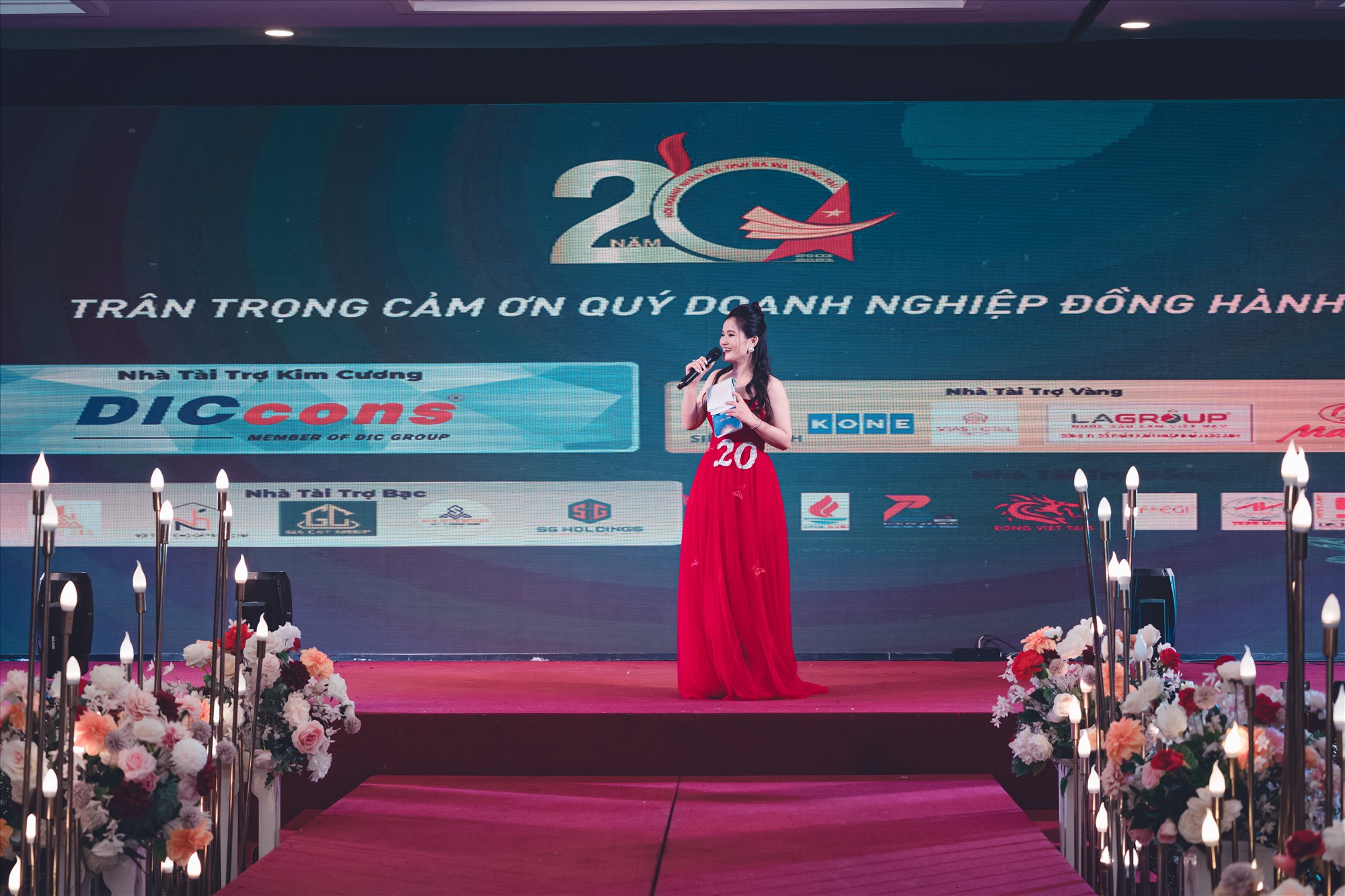 MC Thái Phương Thảo đã có 10 năm đồng hành cùng Hội doanh nhân trẻ tỉnh Bà Rịa - Vũng Tàu. Ảnh: NVCC