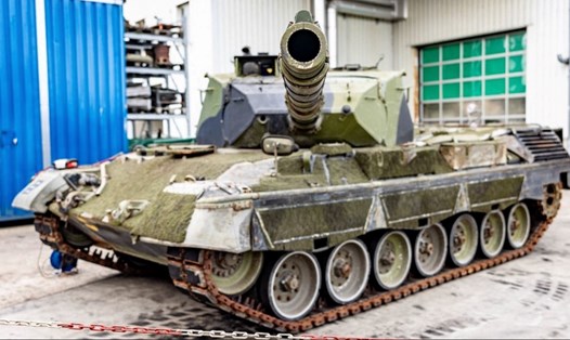 Xe tăng Leopard 1-A5 tại công ty công nghệ quân sự FF ở Flensburg, Đức, ngày 20.6.2023. Ảnh: AFP