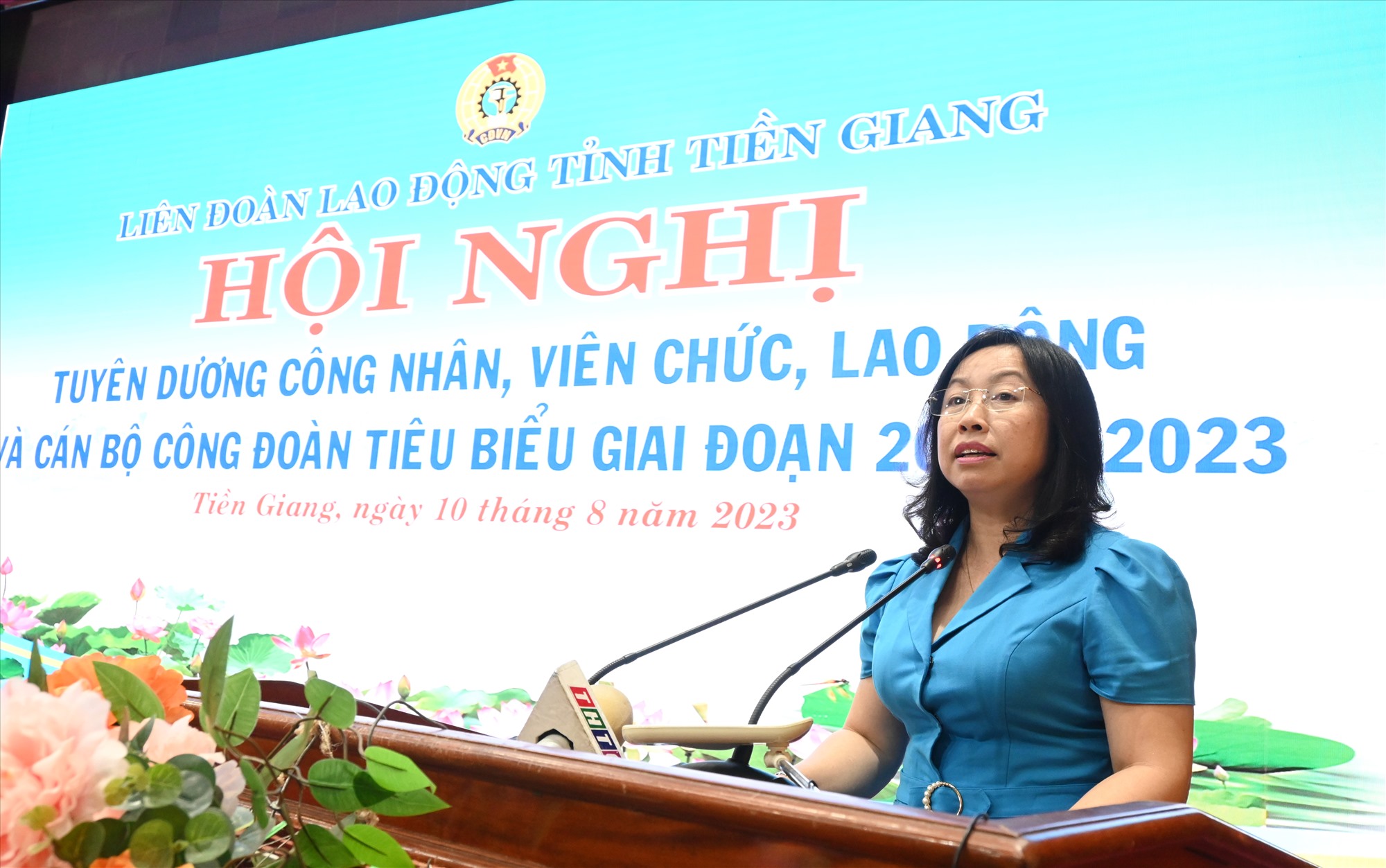 Bà Thái Thu Xương – Phó Chủ tịch Tổng LĐLĐ Việt Nam - phát biểu tại hội nghị. Ảnh: Thành Nhân