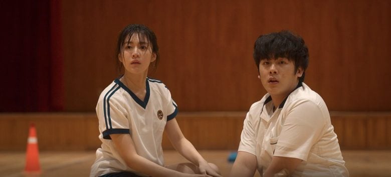 Cặp đôi học sinh trung học Bong Seok - Hui Soo được yêu thích. Ảnh: Nhà sản xuất