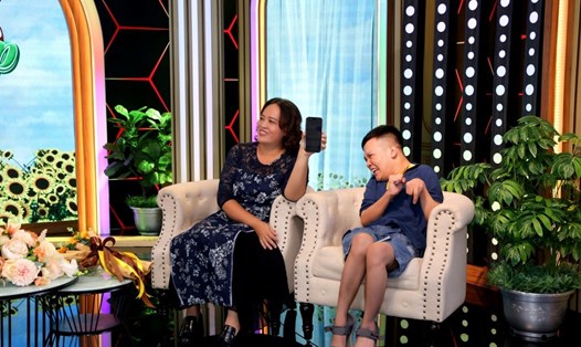 Chị Kim Ngọc và con trai của mình. Ảnh: NSX.