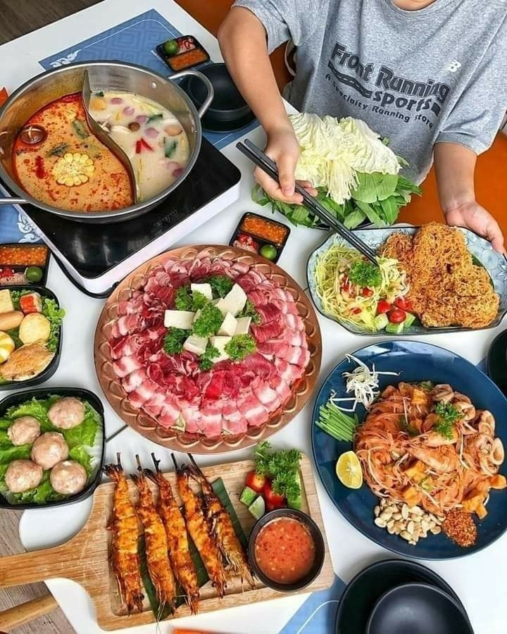 Các món ăn mang đậm nét văn hóa của người Thái. Ảnh: Krabi Thai Cuisine - Lẩu Thái & Các Món Thái