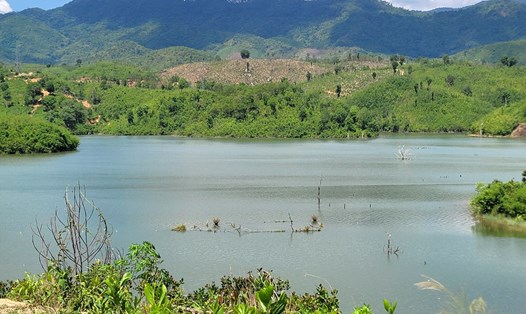 Lòng hồ thủy điện trên địa bàn tỉnh Lâm Đồng. Ảnh: Vũ Linh