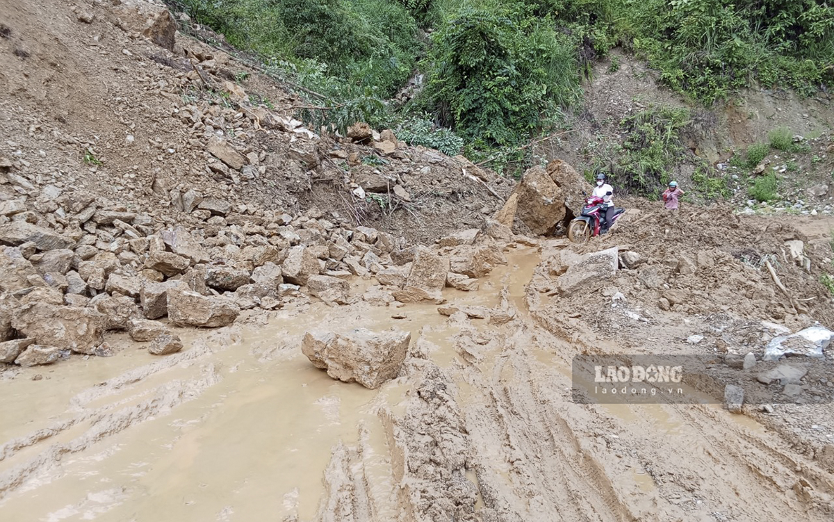 Trước đó, từ ngày 2 - 9.8, mưa lũ đã làm cho các địa phương trên địa bàn tỉnh Điện Biên bị thiệt hại hơn 31 tỉ đồng.