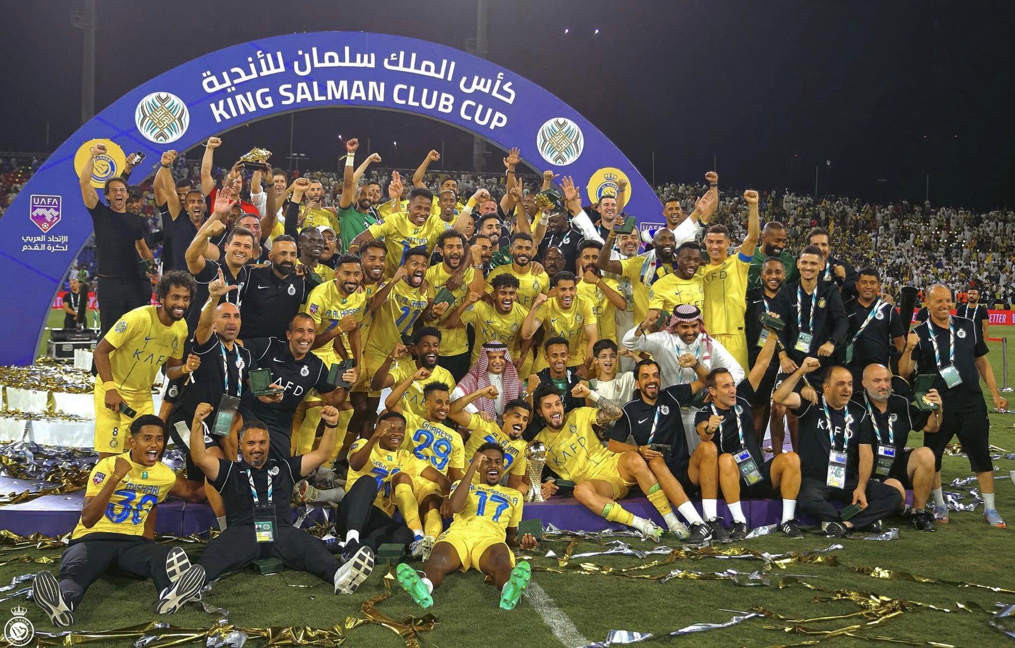 Ronaldo lập cú đúp giúp Al-Nassr vô địch Arab Club Champions Cup