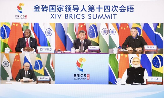 Lãnh đạo các nước Nam Phi, Trung Quốc, Brazil, Nga và Ấn Độ dự Hội nghị thượng đỉnh BRICS lần thứ 14 theo hình thức trực tuyến, ngày 23.6.2022. Ảnh: Xinhua