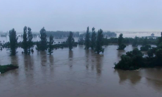 Trung Quốc liên tục đón bão và mưa lũ trong những tuần gần đây. Ảnh: Xinhua