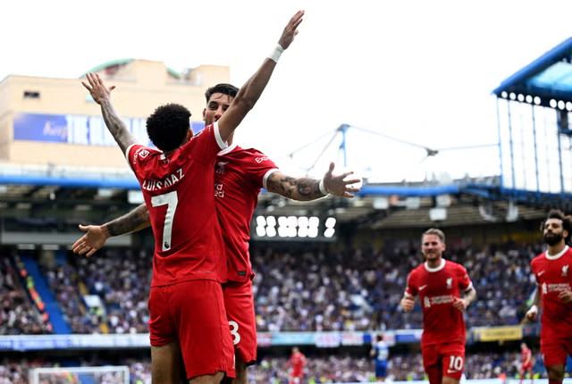 Luis Diaz ăn mừng bàn mở tỉ số cho Liverpool.  Ảnh: AFP