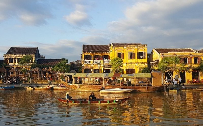 Sắc vàng đặc trưng của phố cổ Hội An. Ảnh: Tripadvisor