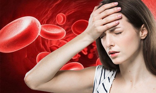 Thiếu máu là một tình trạng đặc trưng bởi sự thiếu hụt các tế bào hồng cầu khỏe mạnh hoặc huyết sắc tố, chịu trách nhiệm vận chuyển oxy đi khắp cơ thể. Đồ họa: Ngọc Thùy