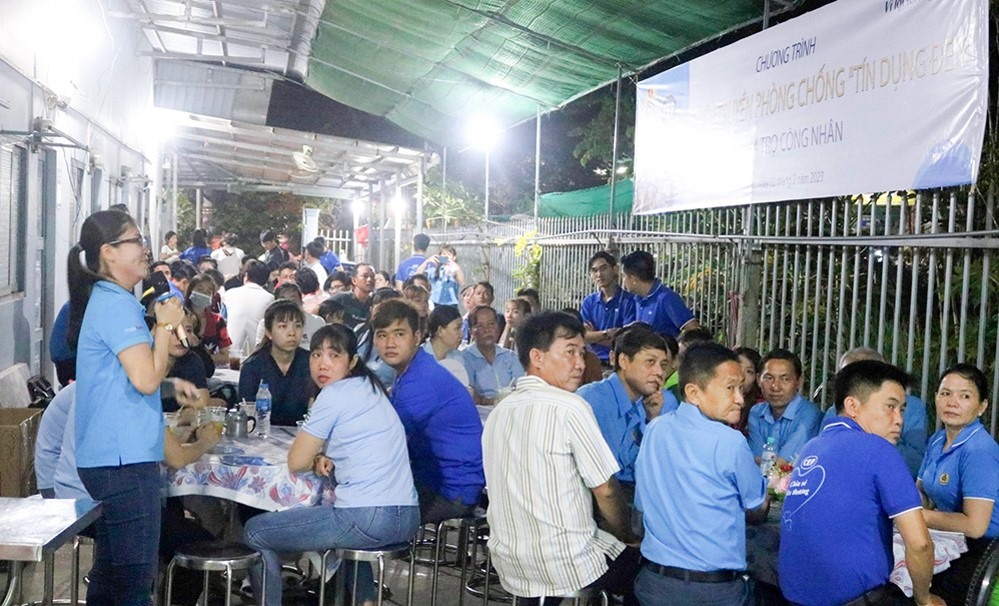 Chương trình “Đến với nhà trọ công nhân” tại huyện Châu Thành, tỉnh An Giang. Ảnh: Cẩm Tú