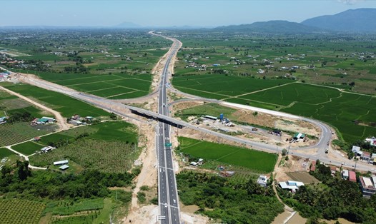 Nút giao cao tốc Vĩnh Hảo - Phan Thiết với Quốc lộ 28. Ảnh: Duy Tuấn