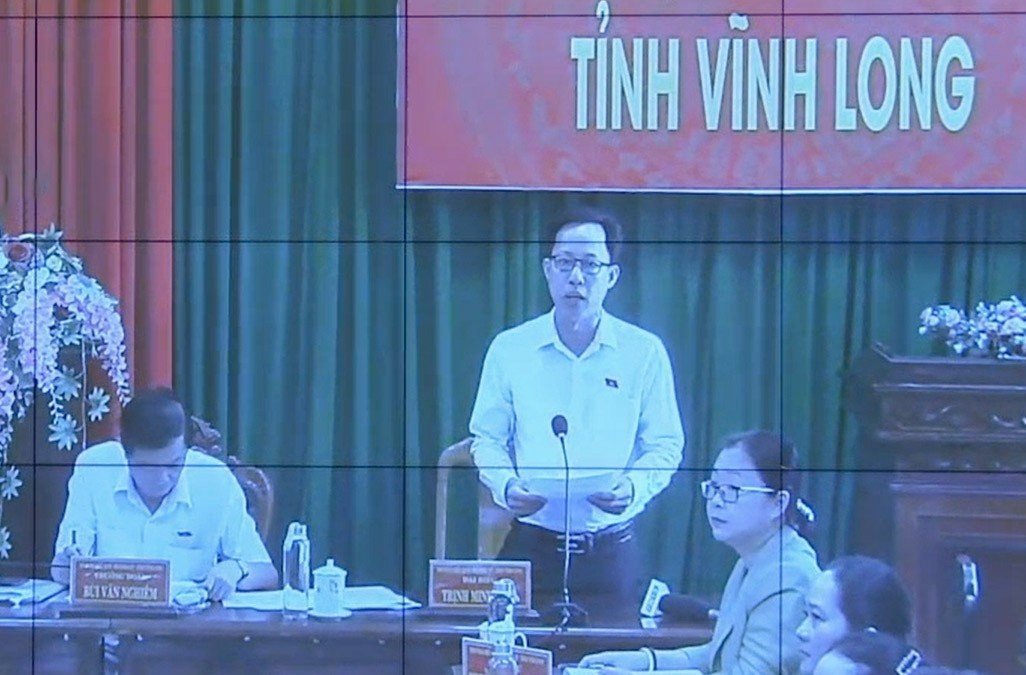 Đại biểu Trịnh Minh Bình đặt câu hỏi. Ảnh: Phạm Thắng/QH