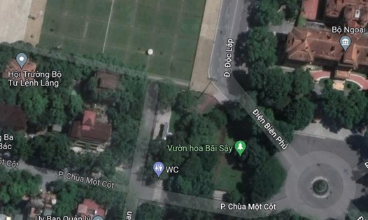 Khu vực phía nam thảm cỏ Quảng trường Ba Đình. Ảnh: Google Maps