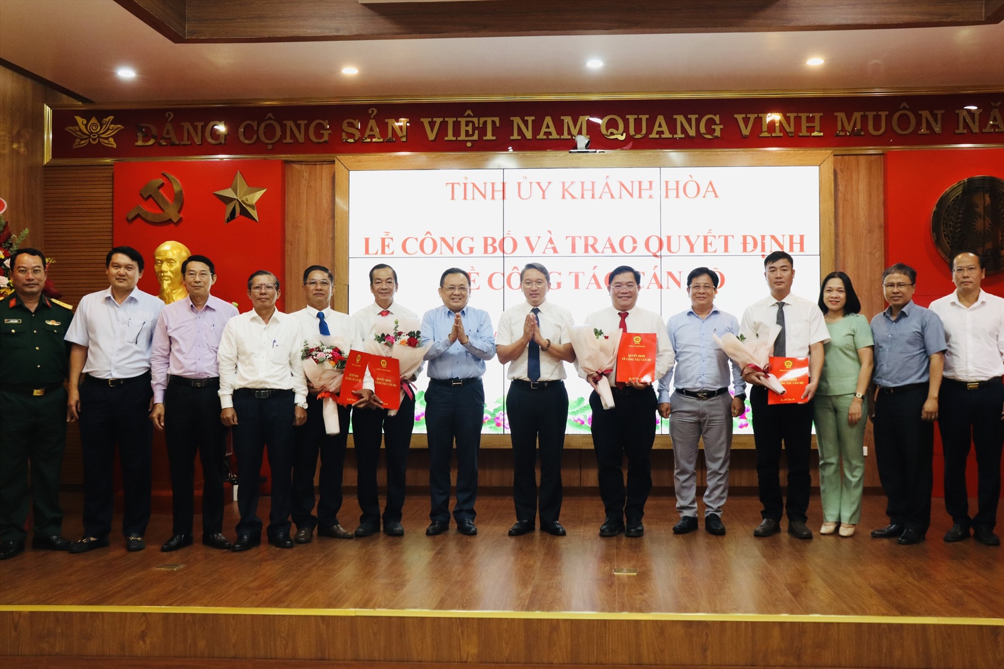 Khánh Hòa điều động, bổ nhiệm nhiều cán bộ cấp sở, cấp huyện. Ảnh: Xuân Thành