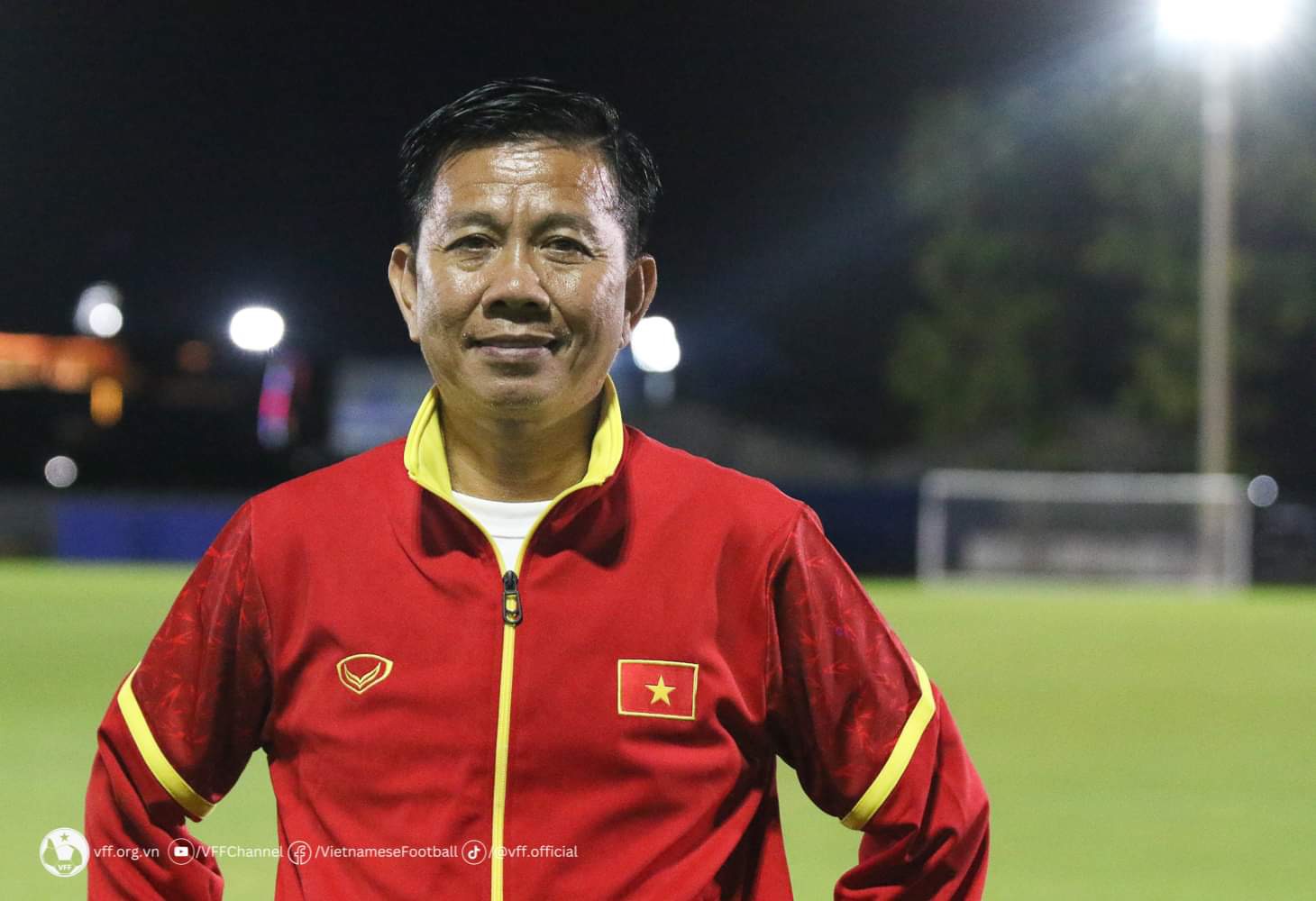 Huấn luyện viên Hoàng Anh Tuấn hài lòng với màn thể hiện của các cầu thủ. Ảnh: VFF