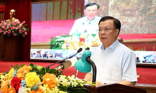 Bí thư Thành ủy Hà Nội Đinh Tiến Dũng phát biểu tại hội nghị. Ảnh: Hanoi.gov.vn