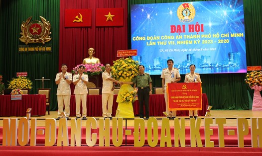 Trong nhiệm kỳ mới, công đoàn công an TP Hồ Chí Minh chú trọng tuyên truyền nâng cao bản lĩnh chính trị, trình độ chuyên môn, kỹ năng nghề nghiệp cho đoàn viên. Ảnh: Huỳnh Phương