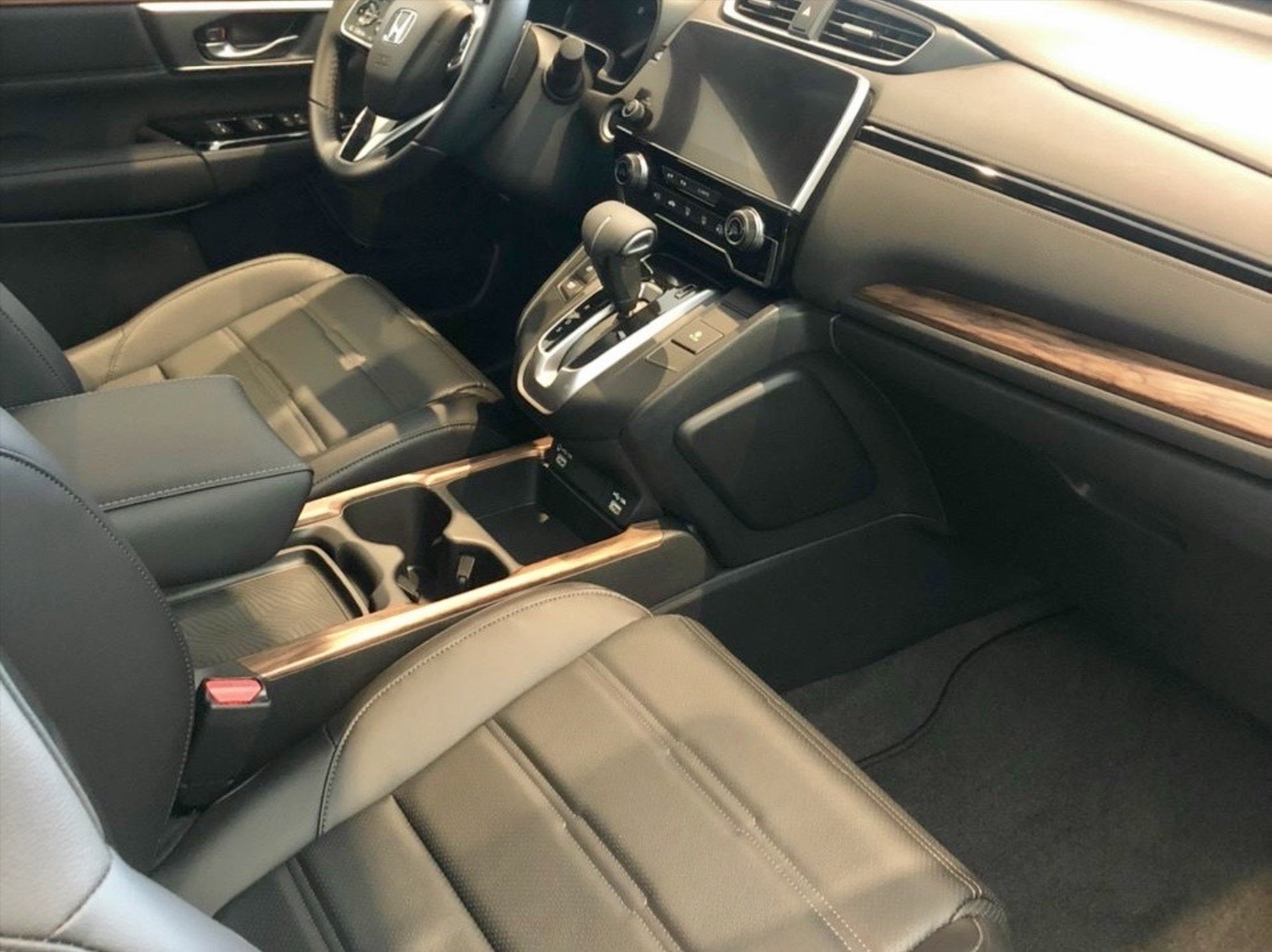 Khoang nội thất của Honda CR-V. Ảnh: Honda