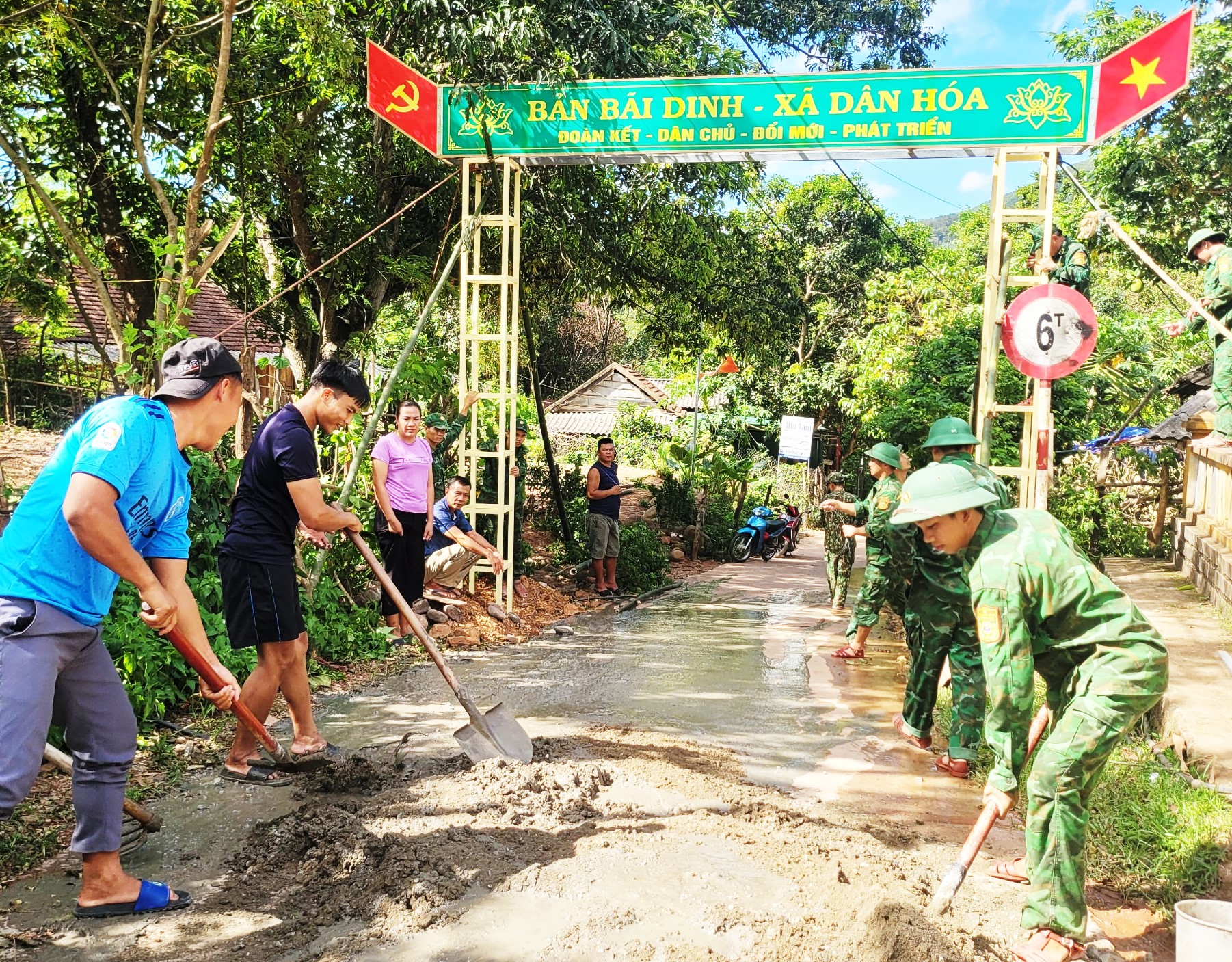 Khởi sắc vùng biên