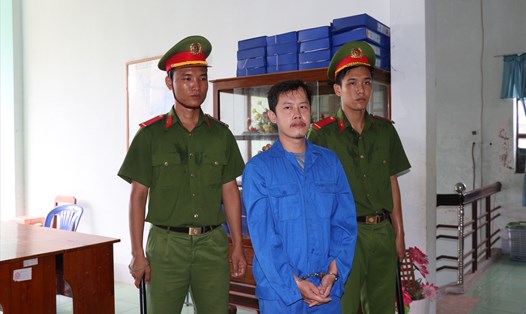 Bị can Hà Văn Quốc, sinh năm 1991, ngụ xã Trung Thành, huyện Vũng Liêm để điều tra về hành vi “trộm cắp tài sản”.Ảnh: Công an cung cấp. 