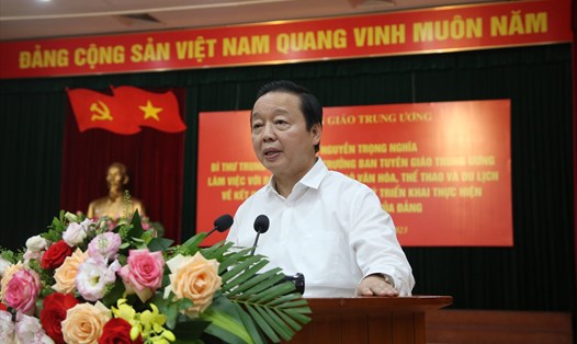 Phó Thủ tướng Chính phủ Trần Hồng Hà phát biểu tại buổi làm việc sáng 18.8. Ảnh: Trần Vương