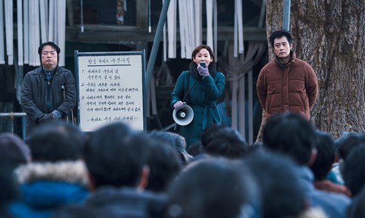 Phim “Địa đàng sụp đổ” của Lee Byung Hun, Park Seo Joon tranh giải Oscar năm 2024. Ảnh: Lotte