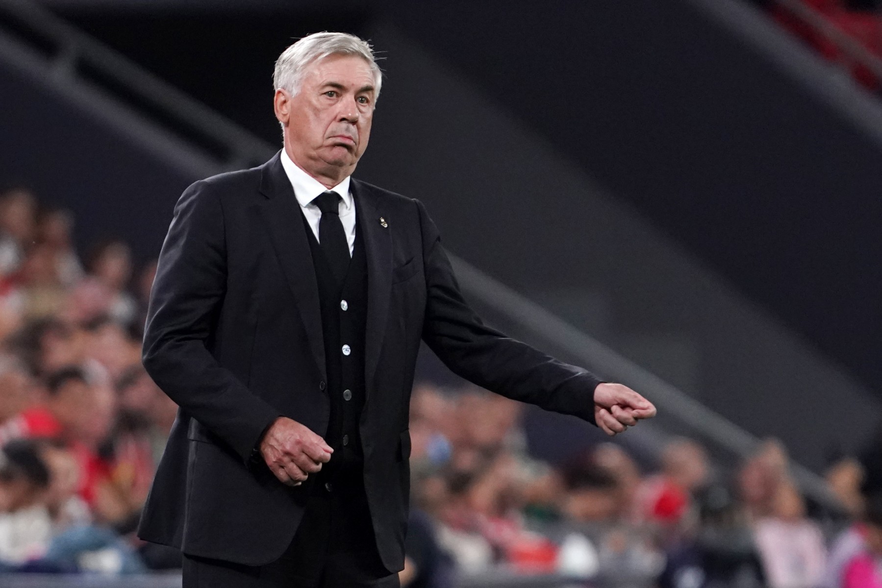 Vận đen liên tục đem bám Ancelotti và Real Madrid.  Ảnh: AFP