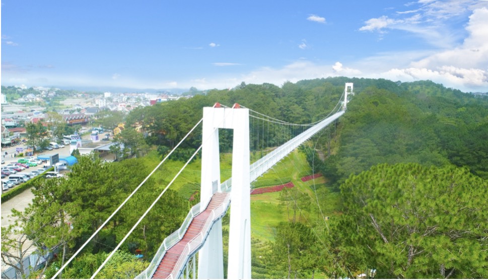 Dự án Cầu kính Ngàn thông vừa hoàn thành, sẵn sàng phục vụ khách du lịch ở thành phố Đà Lạt. Ảnh: TTC
