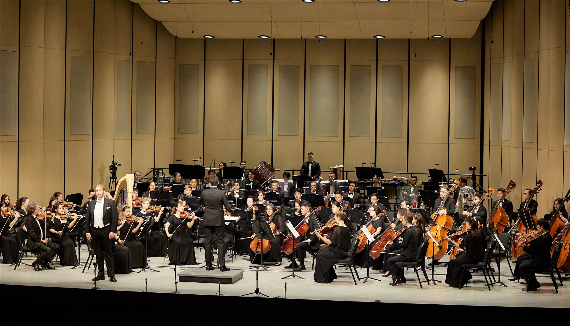 Chương trình Hoà nhạc Giao hưởng tháng Tám được tổ chức tại Nhà hát Hồ Gươm. Ảnh: BTC