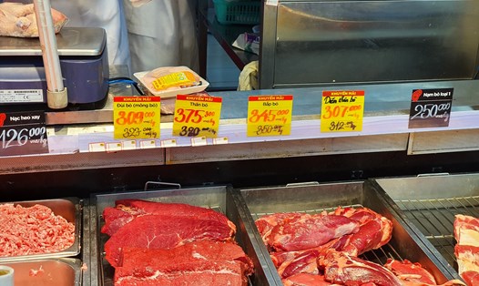 Giá thịt lợn có nhiều phiên giảm liên tiếp. Ảnh: Phan Anh