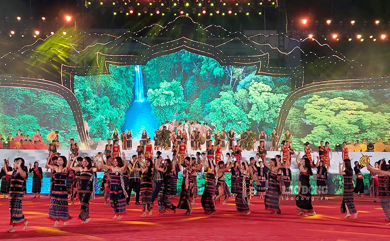 Bộ VHTTDL đang trình Chính phủ xem xét đồng ý để tỉnh Điện Biên đăng cai năm Du lịch quốc gia 2024. Ảnh: Văn Thành Chương