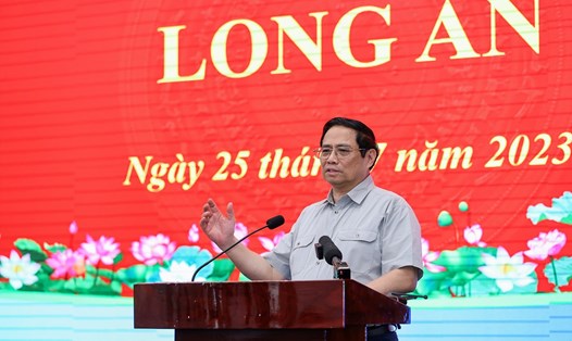  Thủ tướng Phạm Minh Chính phát biểu kết luận buổi làm việc với lãnh đạo chủ chốt tỉnh Long An. Ảnh: VGP
