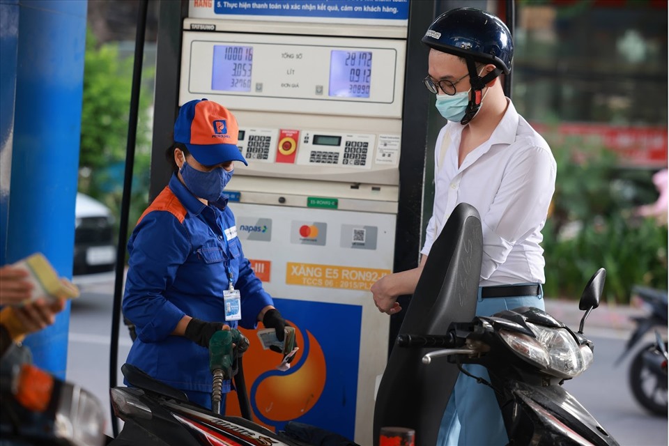 Giá xăng dầu được dự báo tăng trong phiên điều chỉnh tới. Ảnh: Hải Nguyễn 