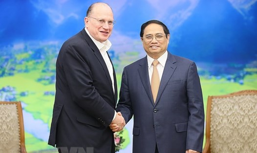 Thủ tướng Chính phủ Phạm Minh Chính và Chủ tịch Tập đoàn HSBC Mark Tucker. Ảnh: TTXVN