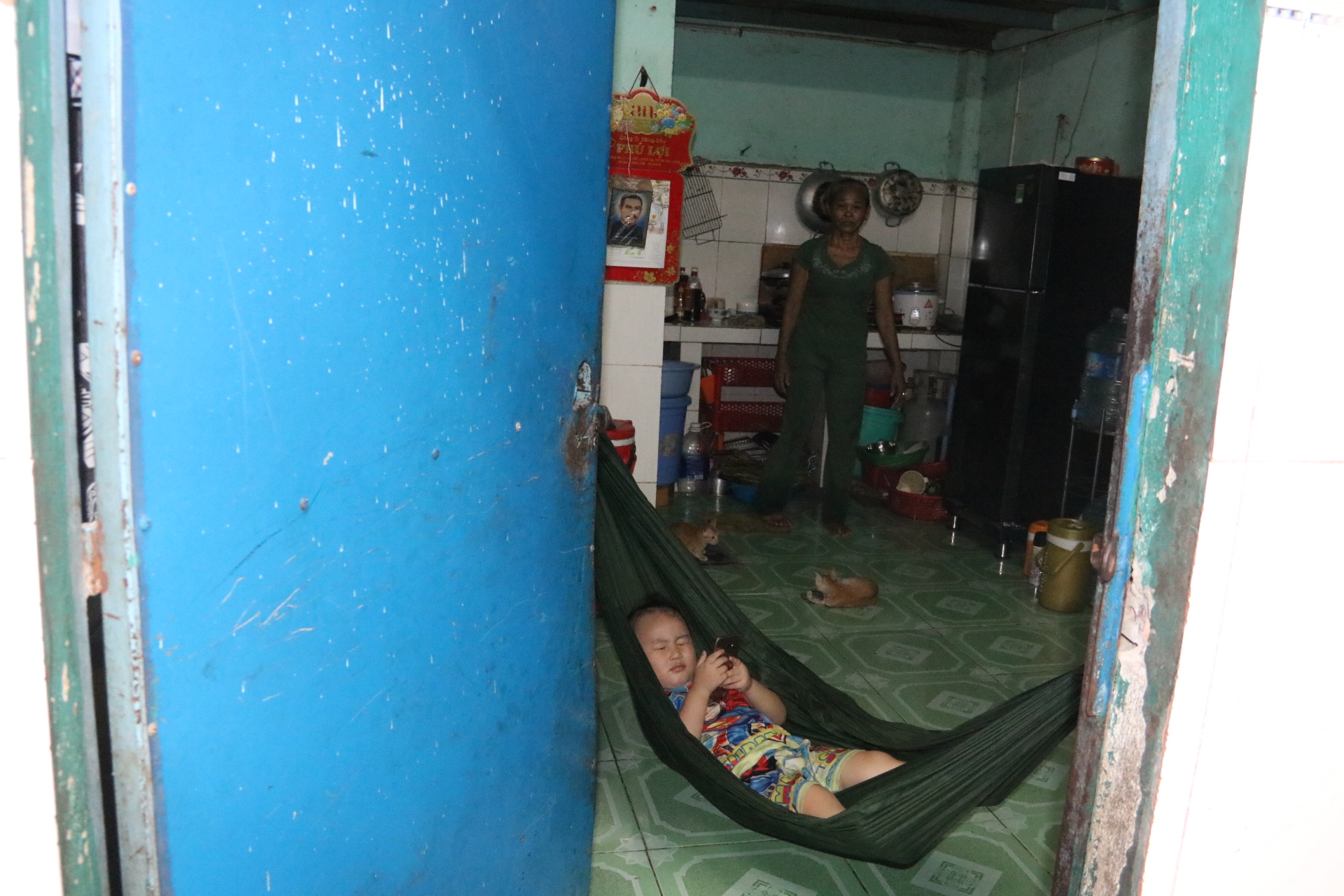 Đây là không gian phòng trọ - nơi cư trú của bà Thị Nhu (gần 60 tuổi, tại Cư xá Hưng Lợi 1, phường Uyên Hưng, thành phố Tân Uyên, tỉnh Bình Dương).