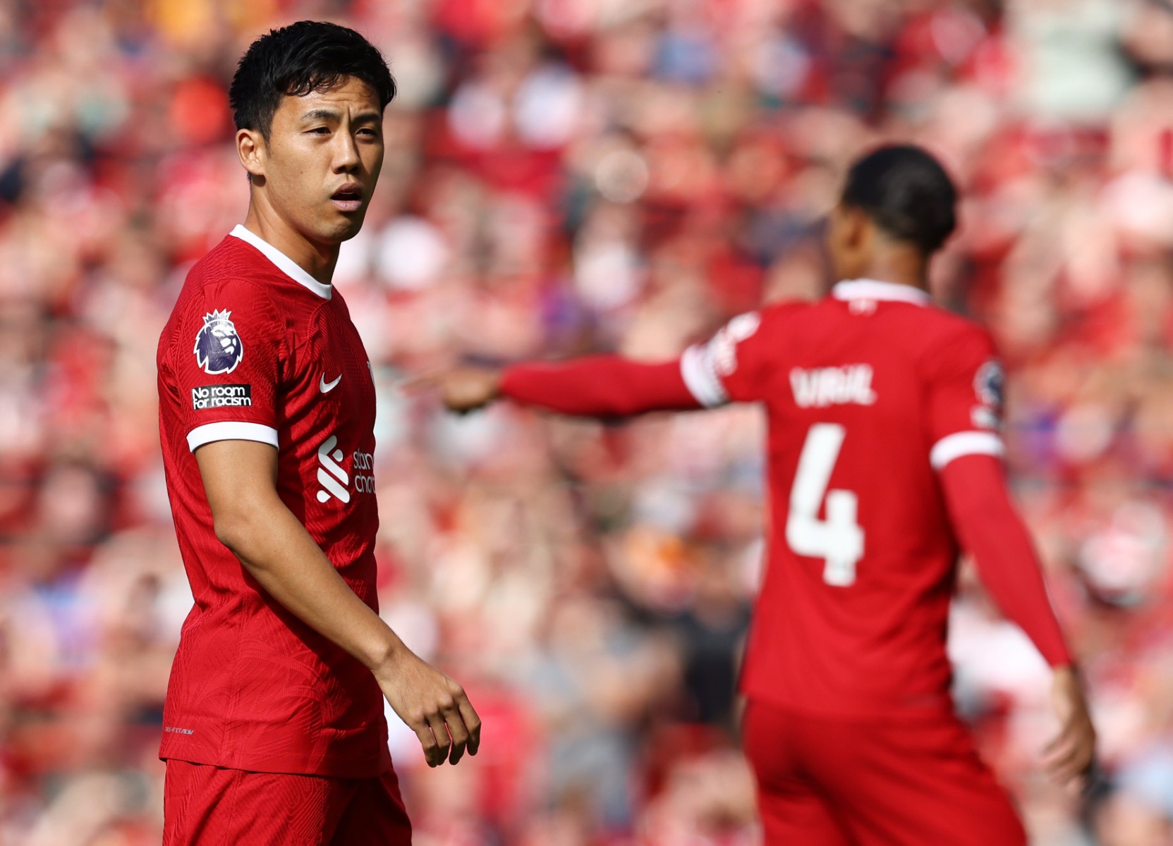 Tân binh Wataru Endo có màn ra mắt Liverpool trong trận đấu với Bournemouth.  Ảnh: AFP