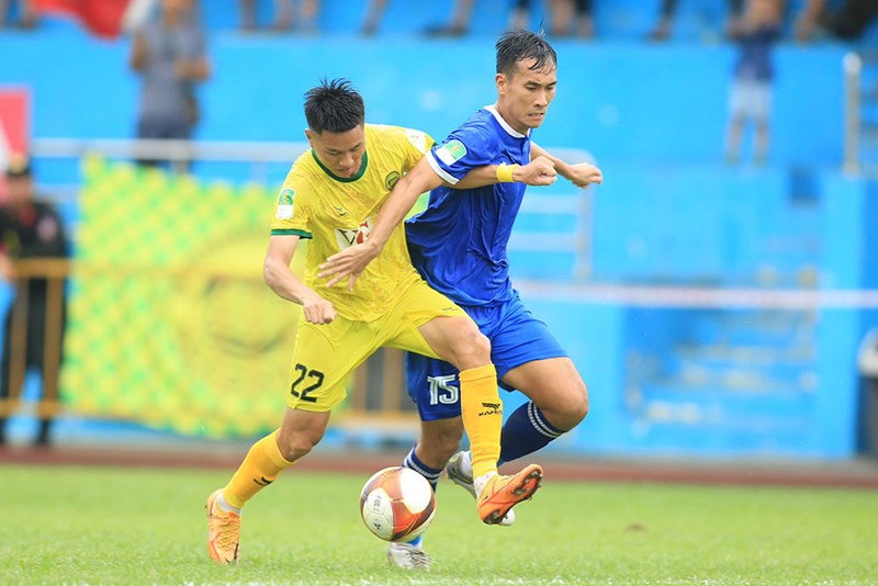 Quảng Nam và PVF-CAND tranh vé lên hạng V.League