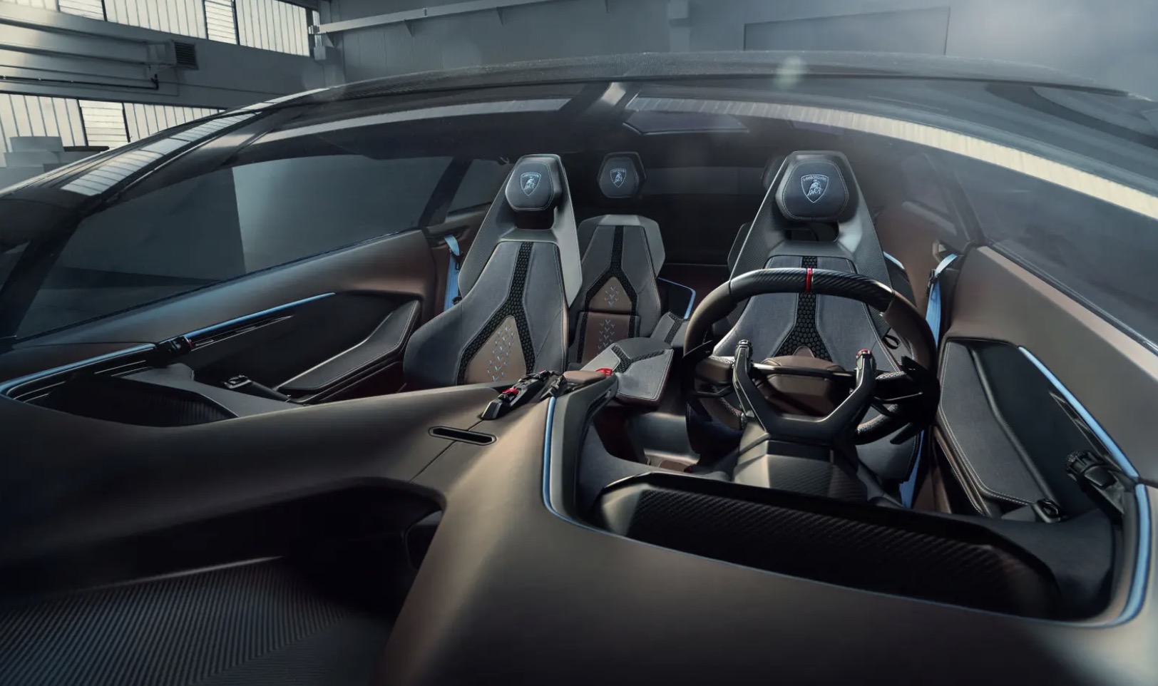 Thiết kế của mẫu xe điện mới mang phong cách của các tàu vũ trụ. Ảnh: Lamborghini